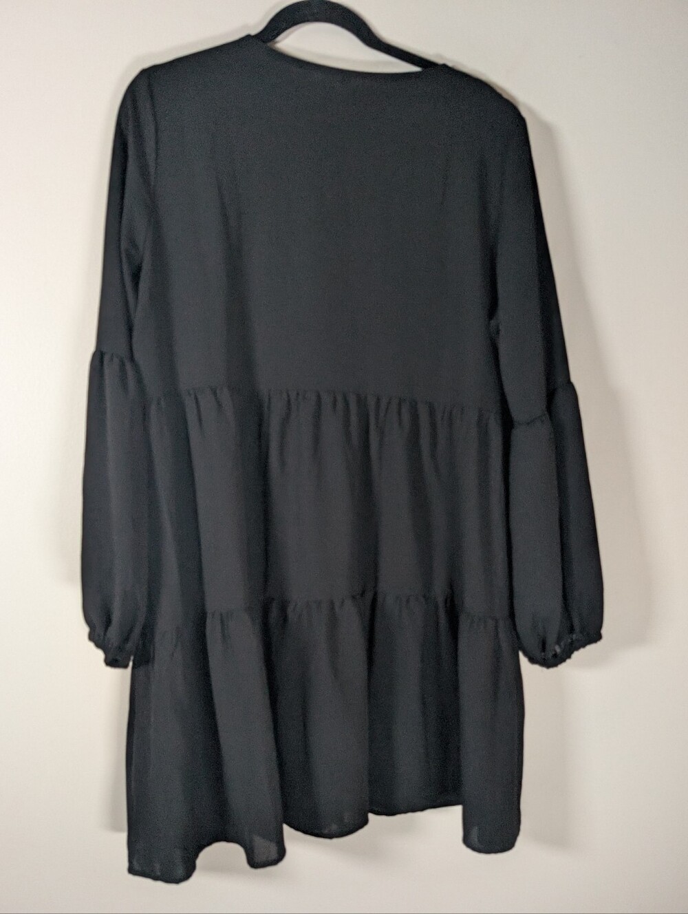 Black V-Neck Tiered Babydoll Tunic - Picture 5 of 6